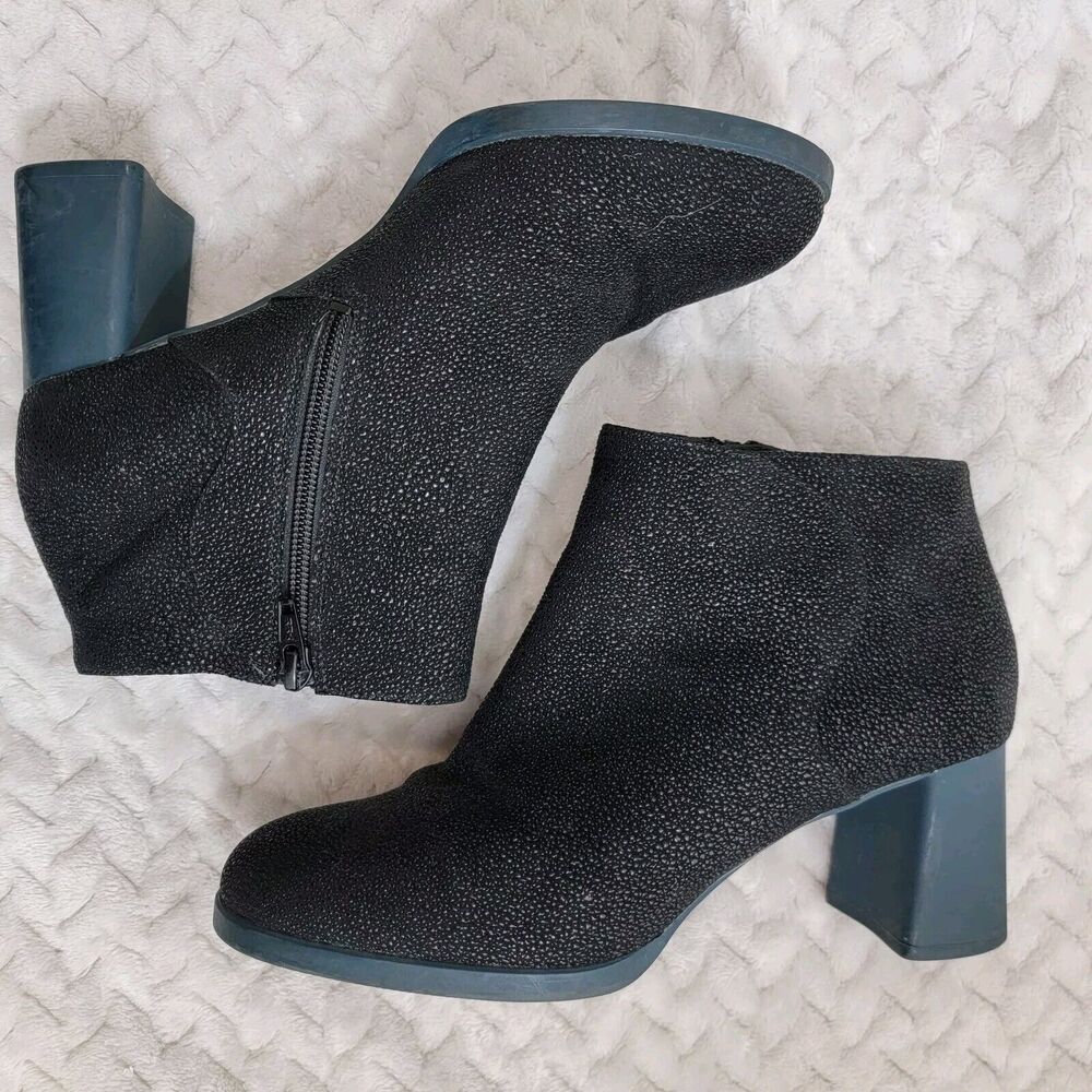 Camper Kara Ankle Bootie Black/Danube Size EU 39 US 9 EUC‎